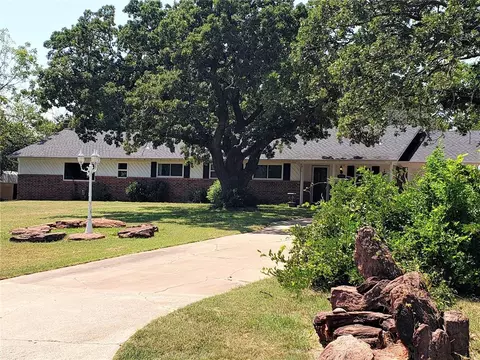 4405 High Pt, Edmond, OK 73025
