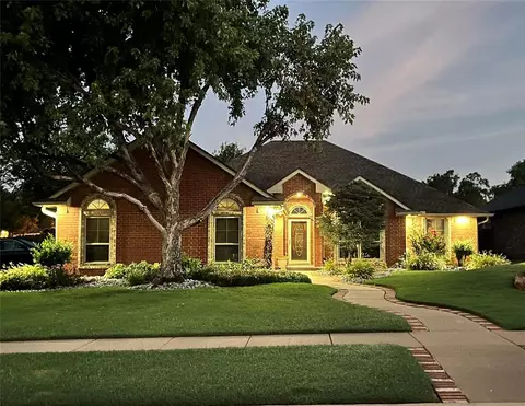 13301 Vandiver Dr, Oklahoma City, OK 73142