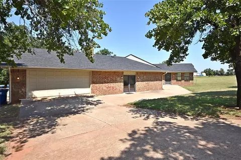 4310 S Davis Rd, Guthrie, OK 73044 photo 3
