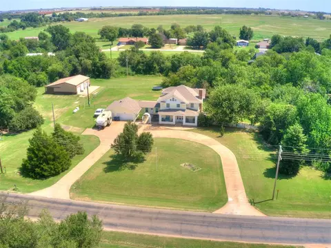 22821 N 2860 Rd, Kingfisher, OK 73750