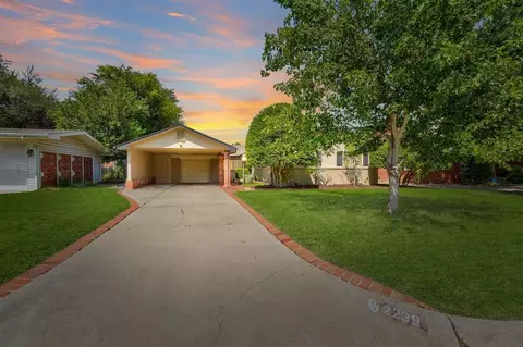 2239 NW 55th St, Oklahoma City, OK 73112