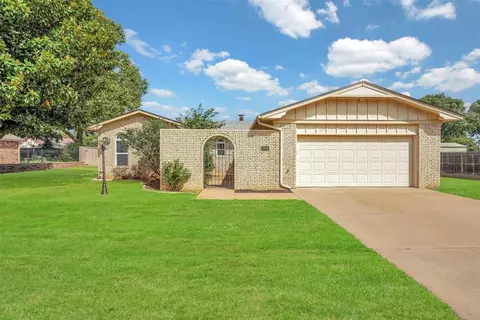 1309 Walters Way, Elk City, OK 73644