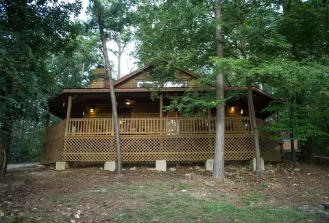 183 Bobber Rd, Broken Bow, OK 74728