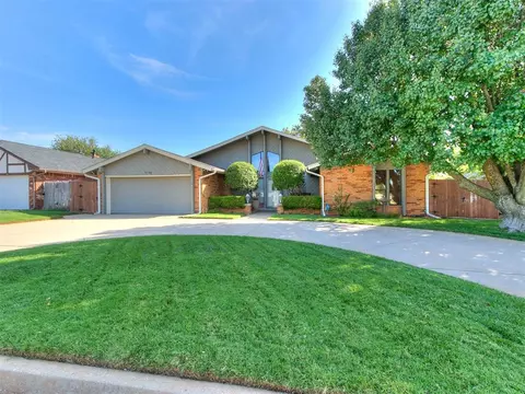 7130 Summit Dr, Oklahoma City, OK 73162