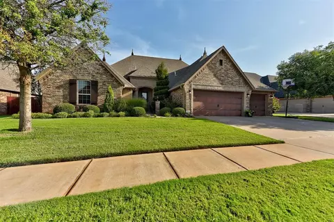 9313 SW 30th Pl, Oklahoma City, OK 73179