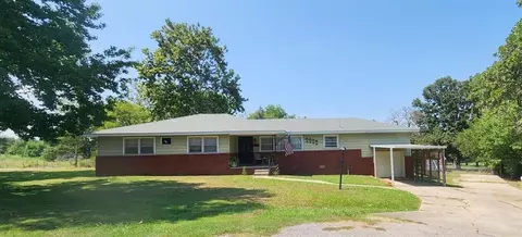 2222 Grounds Ave, Seminole, OK 74868