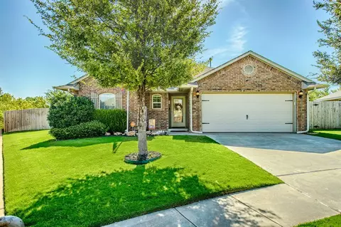 15820 Carriage House Rd, Edmond, OK 73013
