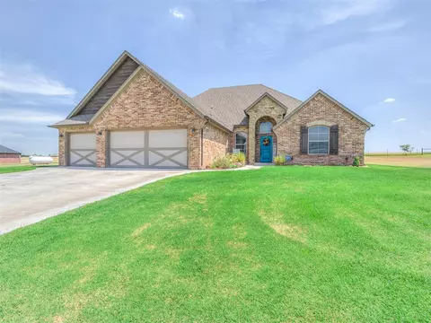 1123 S Czech Hall Rd, Tuttle, OK 73089