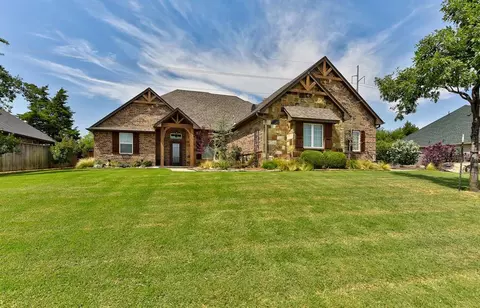 9405 Cara Ln, Yukon, OK 73099