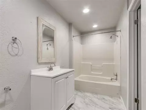 3616 Decker Dr, Moore, OK 73160 photo 7