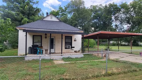 1006 E 9th St, Shawnee, OK 74801