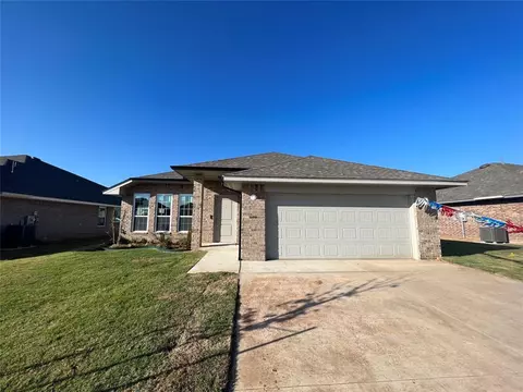 945 SE 17th St, Newcastle, OK 73065