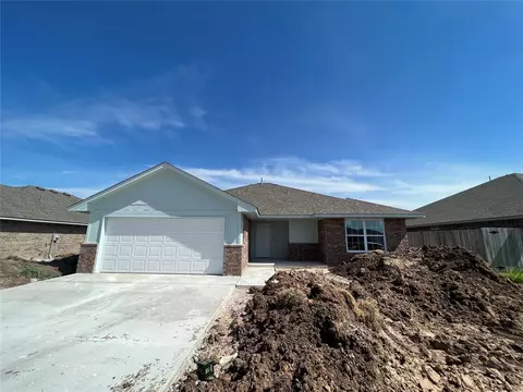 1015 SE 17th St, Newcastle, OK 73065