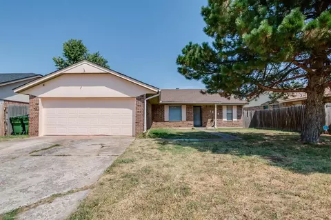 1009 Cooper Ln, Yukon, OK 73099