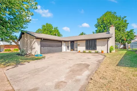 717 Brightside Dr, Midwest City, OK 73110