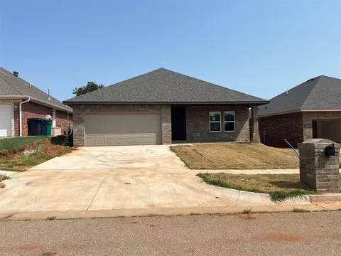 12505 SW 13 St, Yukon, OK 73099