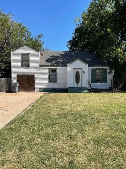 1725 NW Ash Ave, Lawton, OK 73507