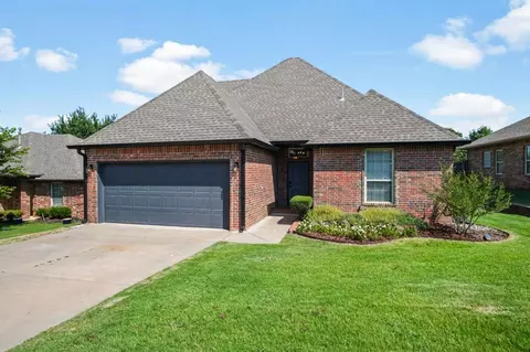 2701 Green Canyon Dr, Edmond, OK 73013