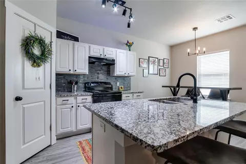 29285 Spur Circle Cir, Mcloud, OK 74851 photo 13
