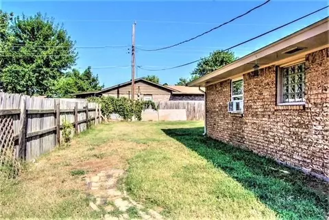 301 E Forest Ln, Mustang, OK 73064 photo 5