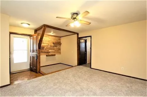 301 E Forest Ln, Mustang, OK 73064 photo 9