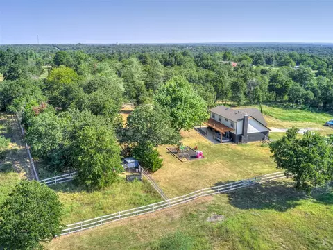 5802 NE 108th Ave, Norman, OK 73026