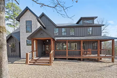 343 Gentry Oak Ln, Broken Bow, OK 74728