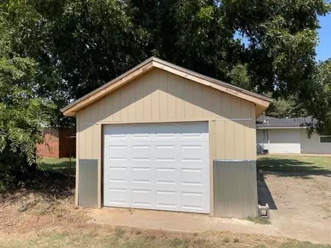 204 E Main St, Corn, OK 73024 photo 18