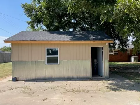 204 E Main St, Corn, OK 73024 photo 17
