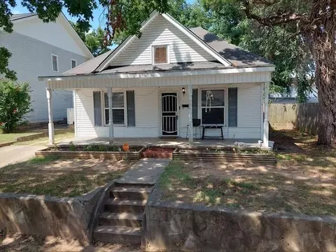 734 N Market Ave, Shawnee, OK 74801