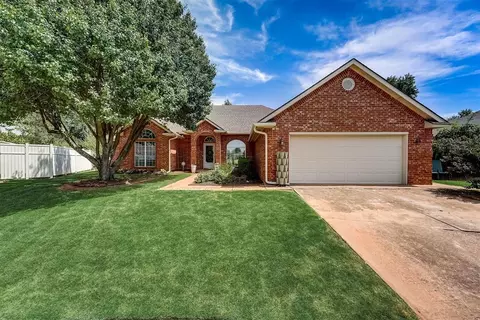 13032 Amberwood Pl, Edmond, OK 73013