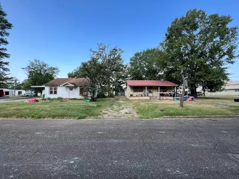 401 SE Ave D, Idabel, OK 74745