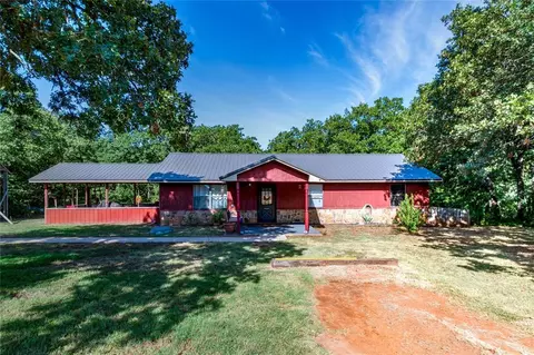 206 Maddox Dr, Carney, OK 74832
