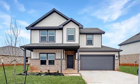 2748 Dennis Dr, Yukon, OK 73099