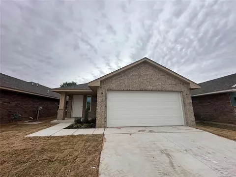 1321 Sycamore Cir, Yukon, OK 73099