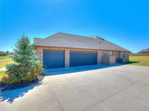 1201 Riata Rd, Tuttle, OK 73089 photo 7