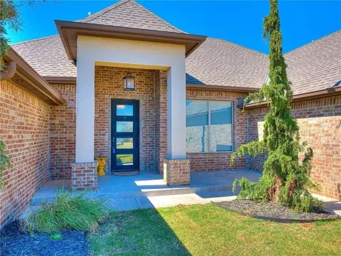 1201 Riata Rd, Tuttle, OK 73089 photo 3