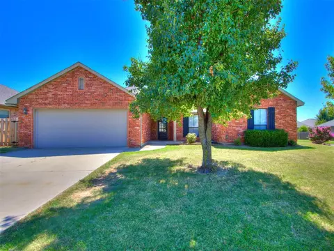 344 Bright Angel Trl, Edmond, OK 73003