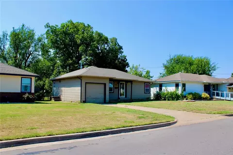 720 E Rose Dr, Midwest City, OK 73110