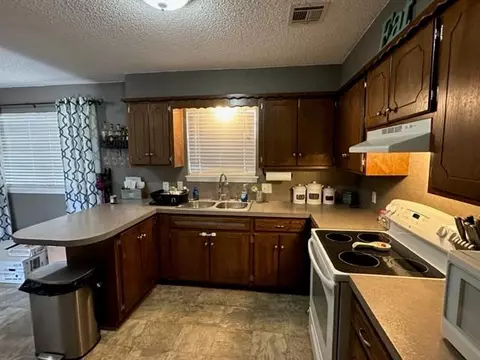 3928 Martha St, Ada, OK 74820 photo 6