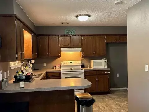 3928 Martha St, Ada, OK 74820 photo 7