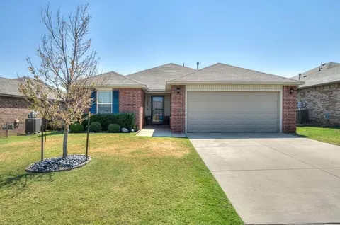 410 NE 19th Pl, Newcastle, OK 73065
