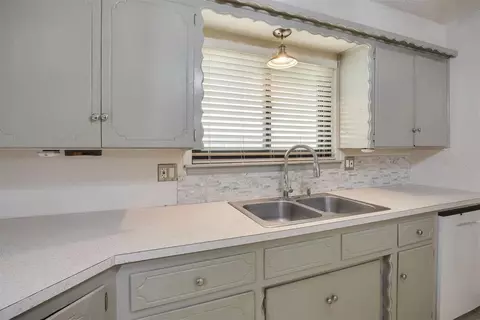 516 Fox Ave, Moore, OK 73160 photo 7
