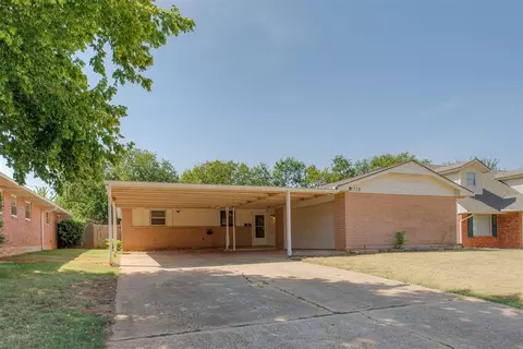 516 Fox Ave, Moore, OK 73160