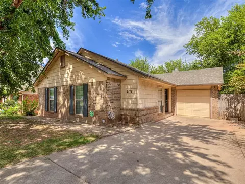2117 Foxfire Rd, Edmond, OK 73003 photo 4