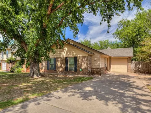 2117 Foxfire Rd, Edmond, OK 73003 photo 3