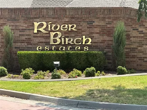 1300 River Birch Dr, Yukon, OK 73099