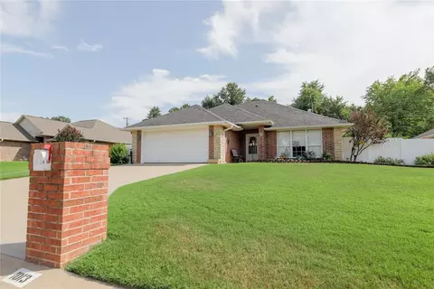 1013 Tilghman Dr, Chandler, OK 74834