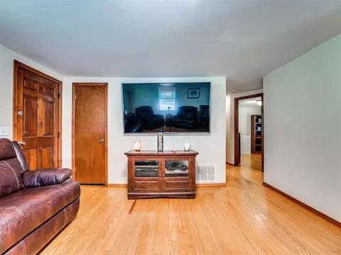 6716 E Waterloo Rd, Edmond, OK 73034 photo 6