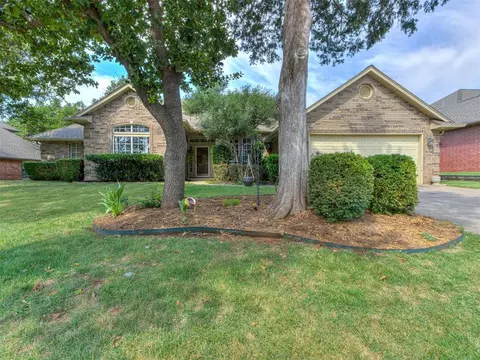 2425 Redvine Rd, Edmond, OK 73034